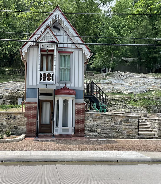 vrbo stay in eureka springs