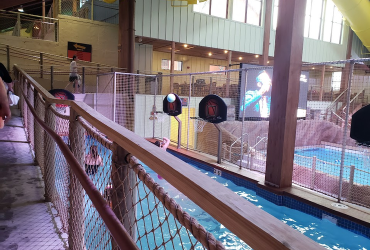 basketball pool at grand country resort