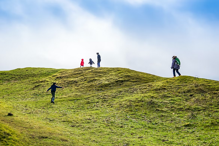 family looking for geocache