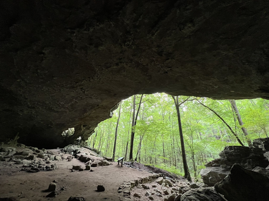 indian rockhouse trail cave