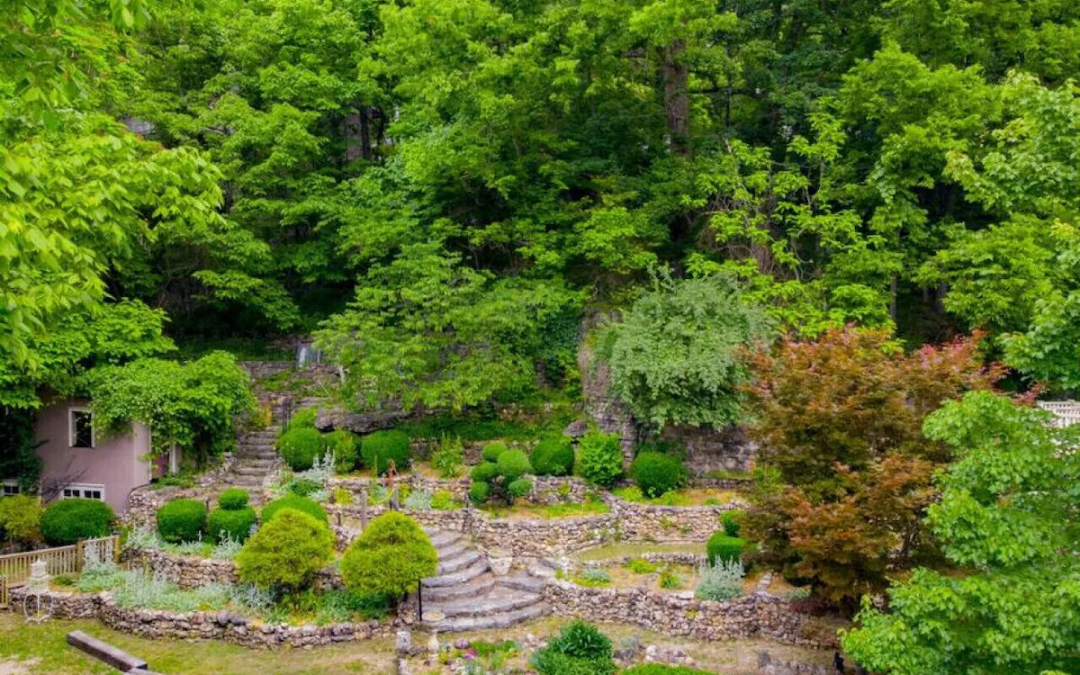 Unique Stays in Eureka Springs, Arkansas